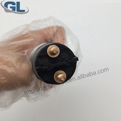 Cummins Isde Eu3 4937065 Dongfeng Kamazのためのディーゼル共通の柵の燃料噴射装置アセンブリ0445120123