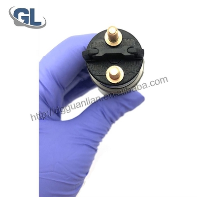 小松Cummins SAA6D107E-1 3976372 Boschのディーゼル共通の柵の注入器0445120059のため
