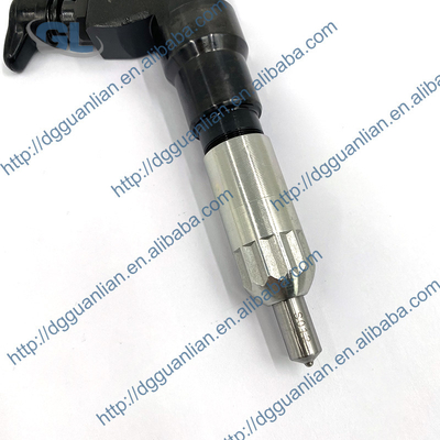 本物の真新しいディーゼル燃料の注入器HINO K13Cのための095000-0232 095000-0234 23910-1051